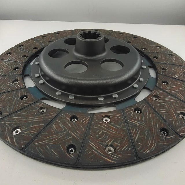 High quality Tractor clutch disc MF360 OR MF375