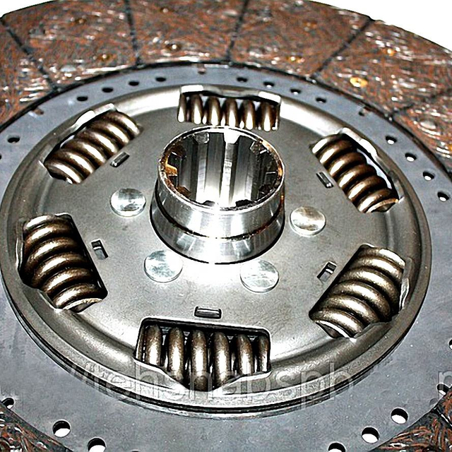 clutch disc .1878 004 094 3482000474;3151000419. use for KAMAZ