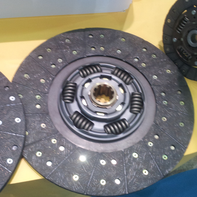 clutch disc .1878 004 094 3482000474;3151000419. use for KAMAZ